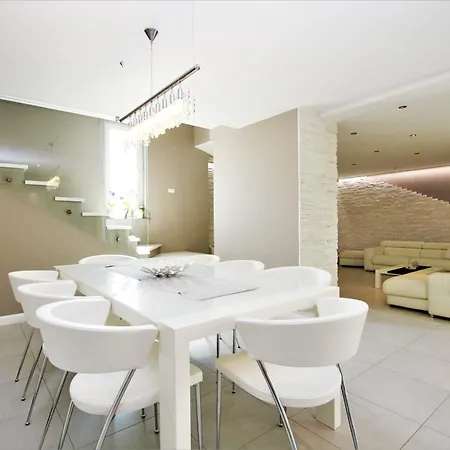 Ferienhaus Moderne Alex Exclusive In Mit Pool Poreč