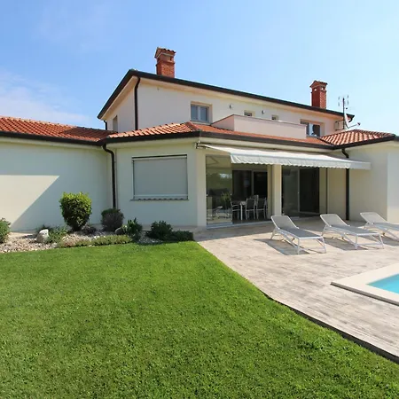 Ferienhaus Moderne Alex Exclusive In Mit Pool