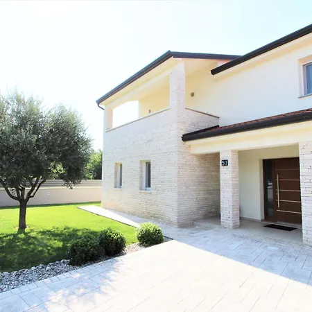 Moderne Alex Exclusive In Mit Pool Ferienhaus Poreč