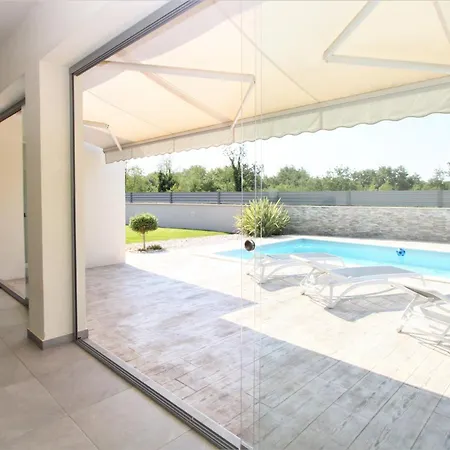 Moderne Alex Exclusive In Mit Pool Ferienhaus *